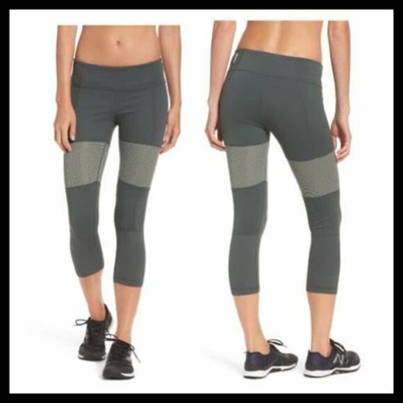 Zella Green Blissed Out Crop Leggings Small - Picture 1 of 7